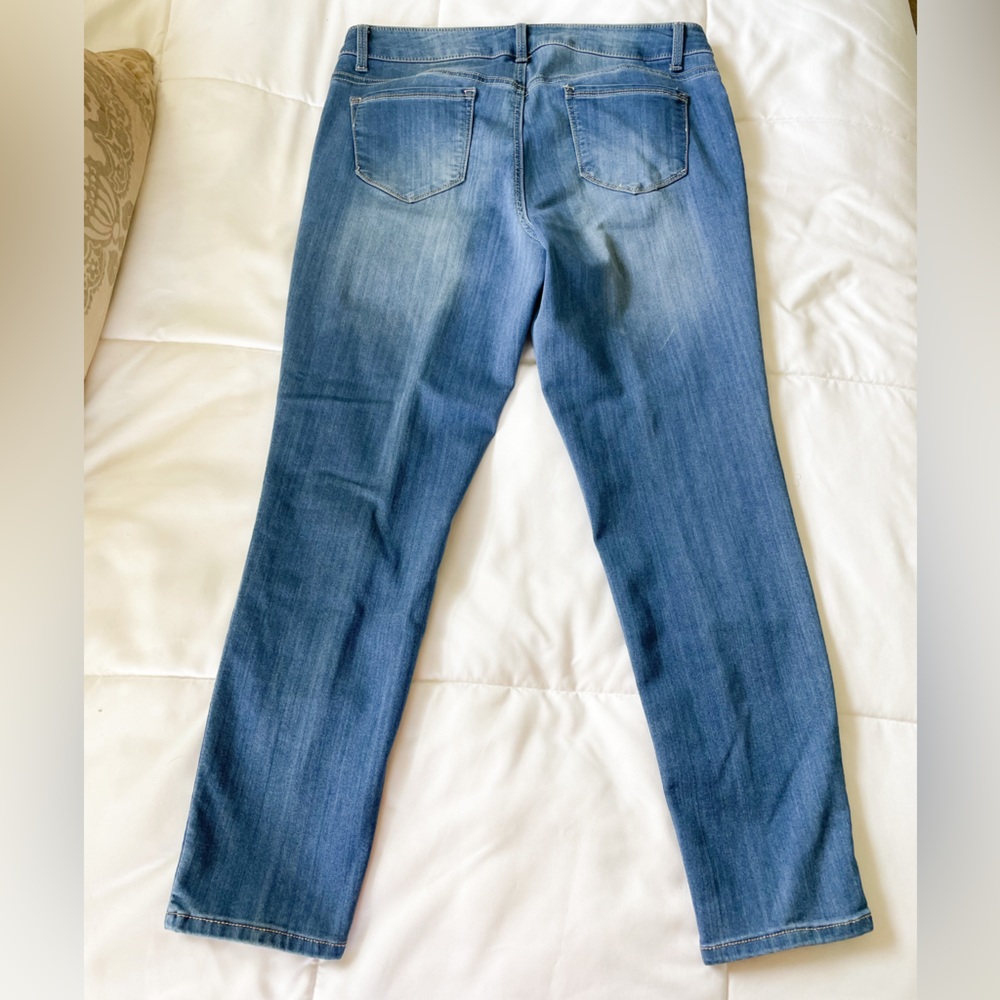 Jeans - Picture 4 of 6